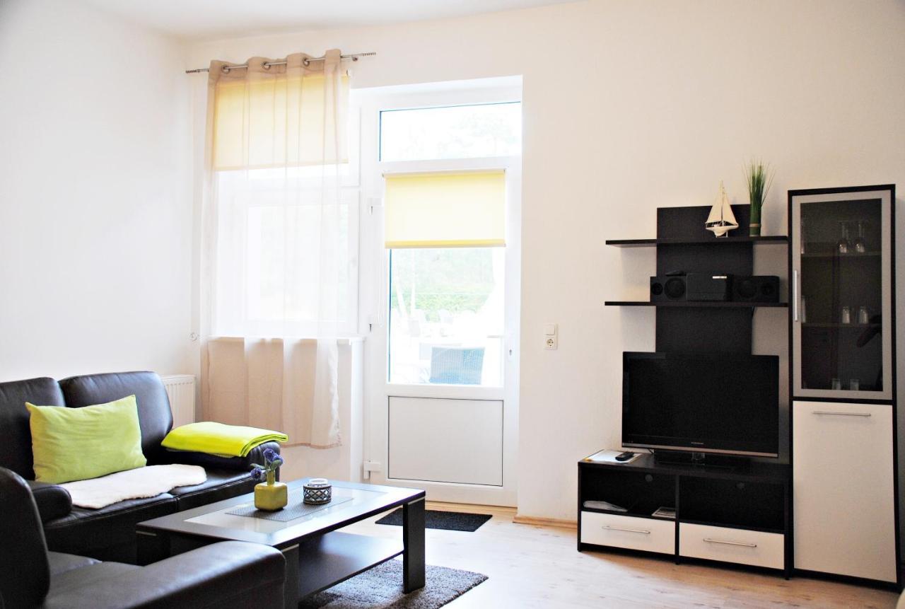 Appartementanlage-Ferienwohnungen Weisse Moewe Sassnitz Exterior foto